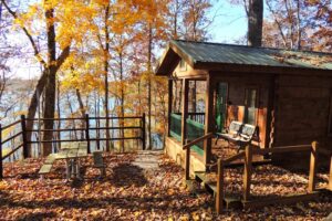 How to Book a Cabin for Large Groups Effectively